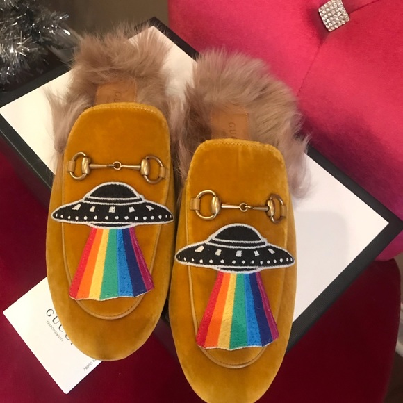 GUCCI Mustard Velvet UFO Princetown Loafers🌈🚀👽 - Picture 4 of 8